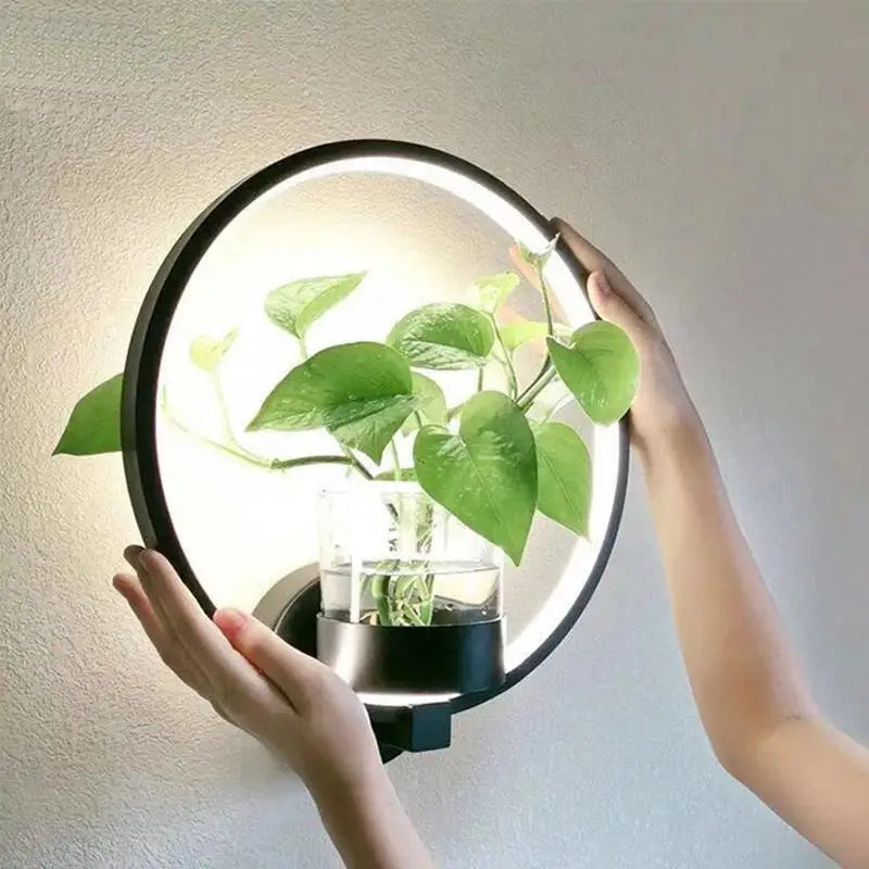 Kinkiet LED Z Ozdobnym Doniczką