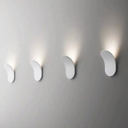 Kinkiet LED Nowoczesny Zagięty Design Ciepłe Światło