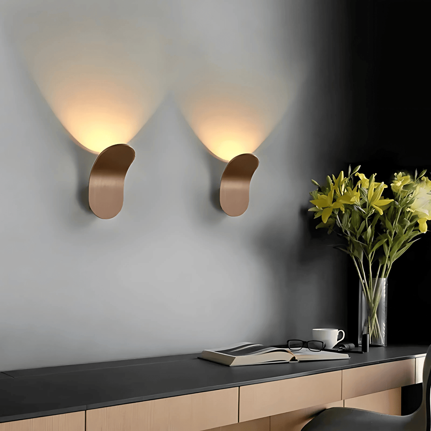 Kinkiet LED Nowoczesny Zagięty Design Ciepłe Światło