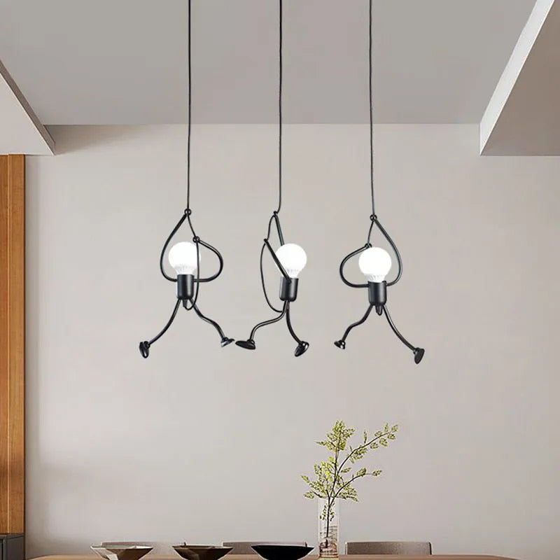 Lampa Wisząca Z Wspinającą Się Postacią Nowoczesne Oświetlenie Dekoracyjne