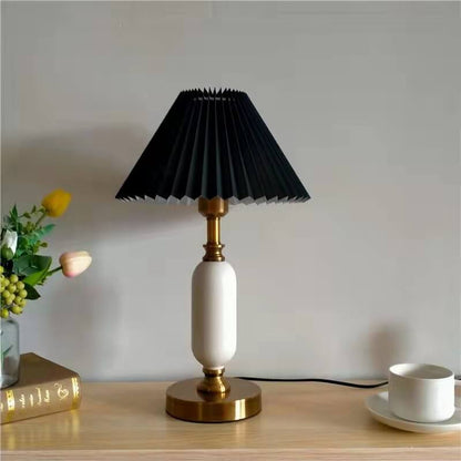 Lampka Stołowa Plisowany Klosz Retro