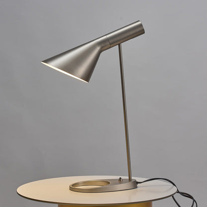 Nowoczesna Lampa Biurkowa LED Z Regulowanym Ramieniem