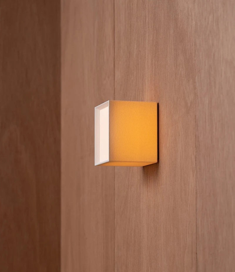 Nowoczesna Lampa Ścienna LED Sześcienna Dekoracyjna