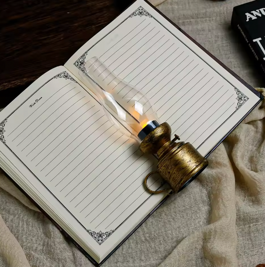 Retro Lampa Stołowa LED Stylizowana Na Lampę Oliwną Dekoracyjna