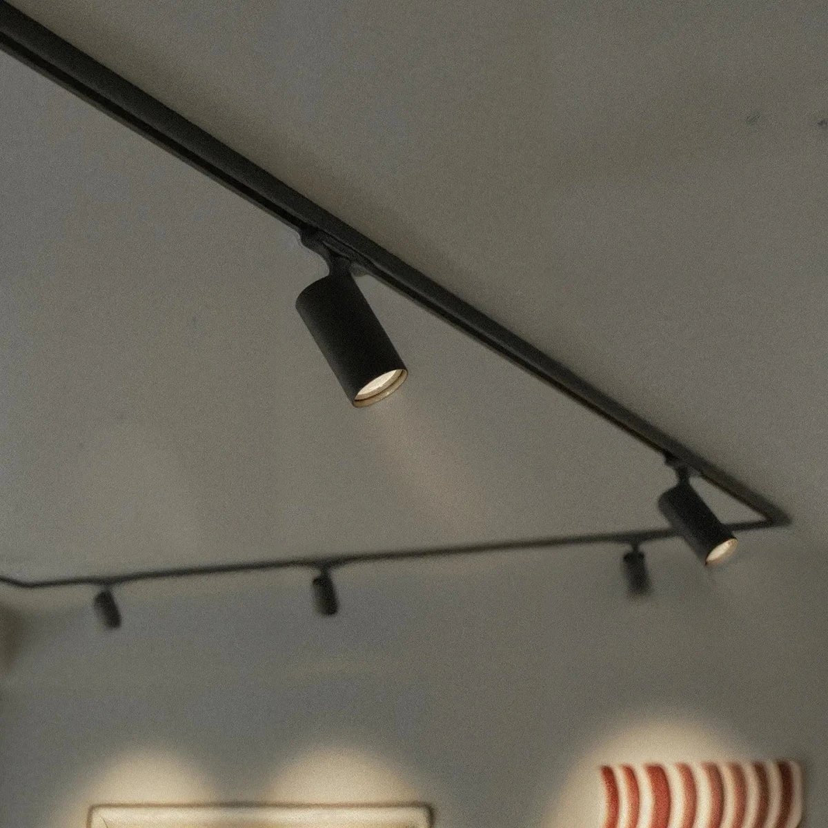 Aluminiowy Magnetyczny System Oświetlenia Szynowego LED View 47