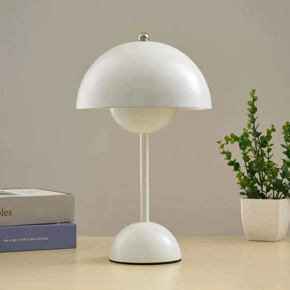 Bezprzewodowa Lampa Stołowa o Minimalistycznym Designie Close Up