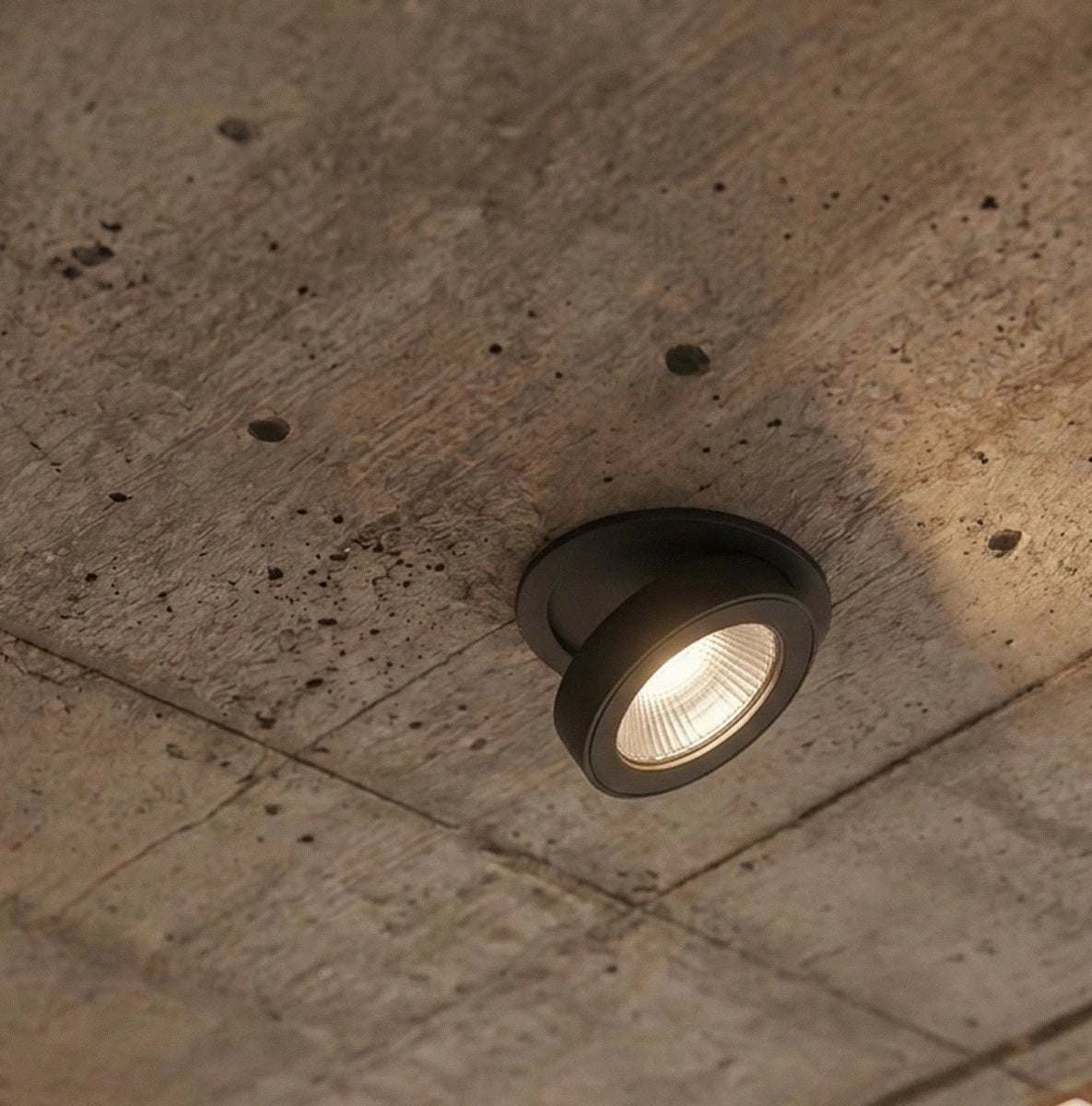 Industrialne Aluminiowe Oczko Sufitowe LED Obrotowe Lifestyle