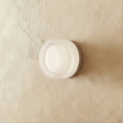 Minimalistyczna Aluminiowa Lampa Ścienna LED Okrągła Lifestyle