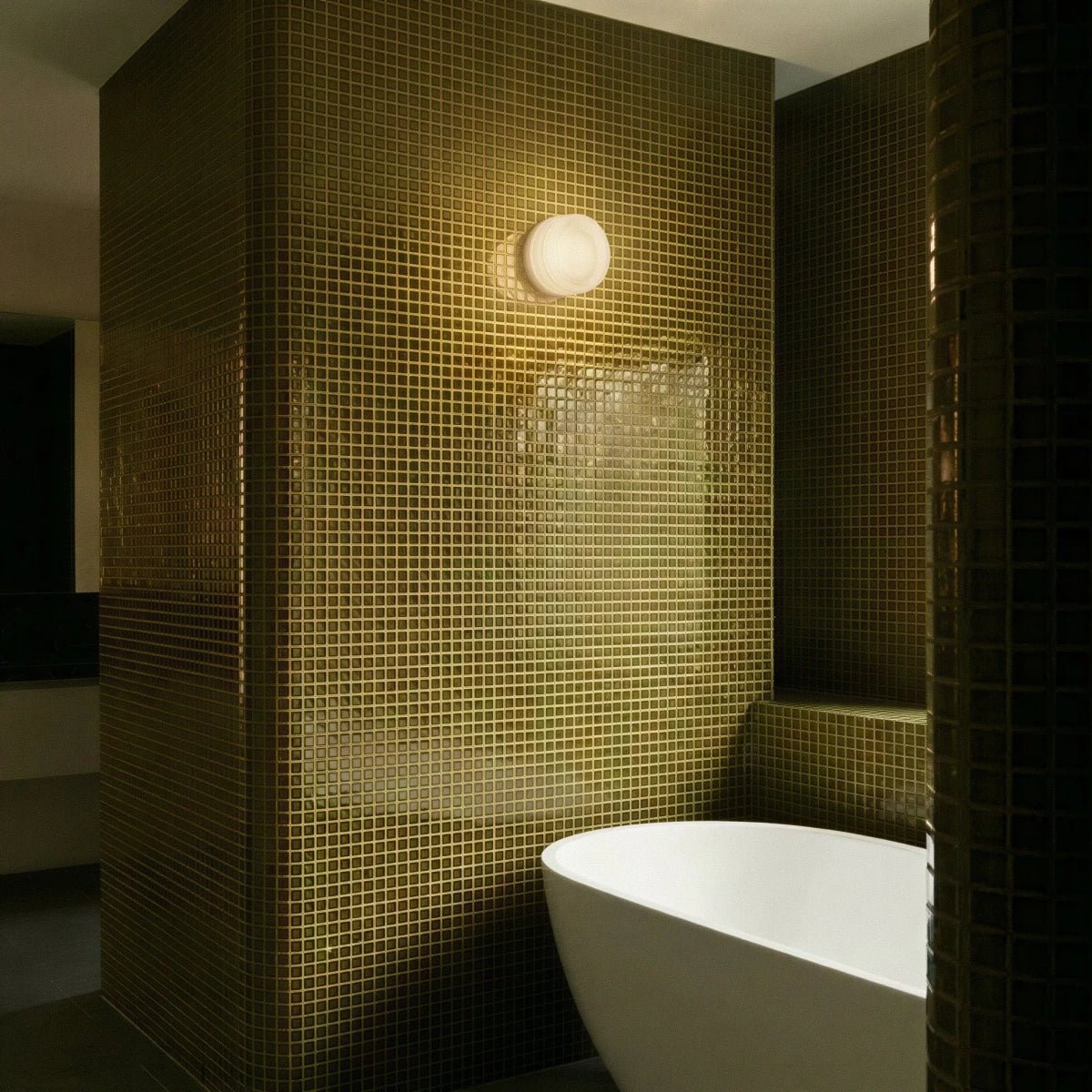 Minimalistyczna Aluminiowa Lampa Ścienna LED Okrągła View 14