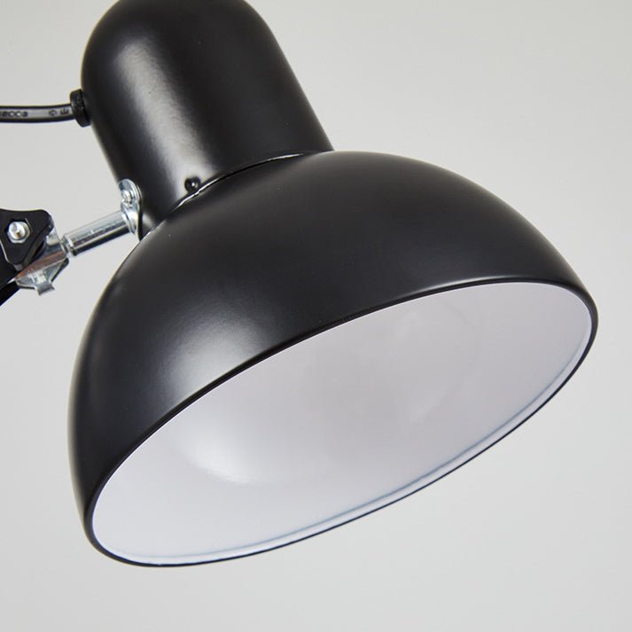 Minimalistyczna Lampa Stołowa z Klipsem na Wysuwane Długie Ramię Close Up