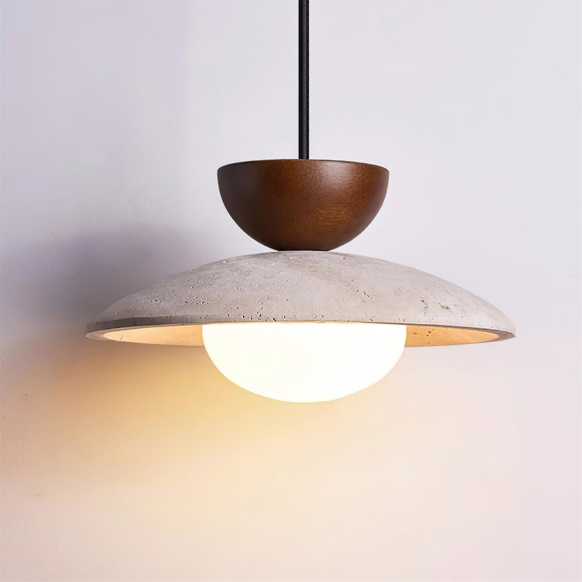 Minimalistyczna Trawertynowa Lampa Wisząca z Drewnem Back