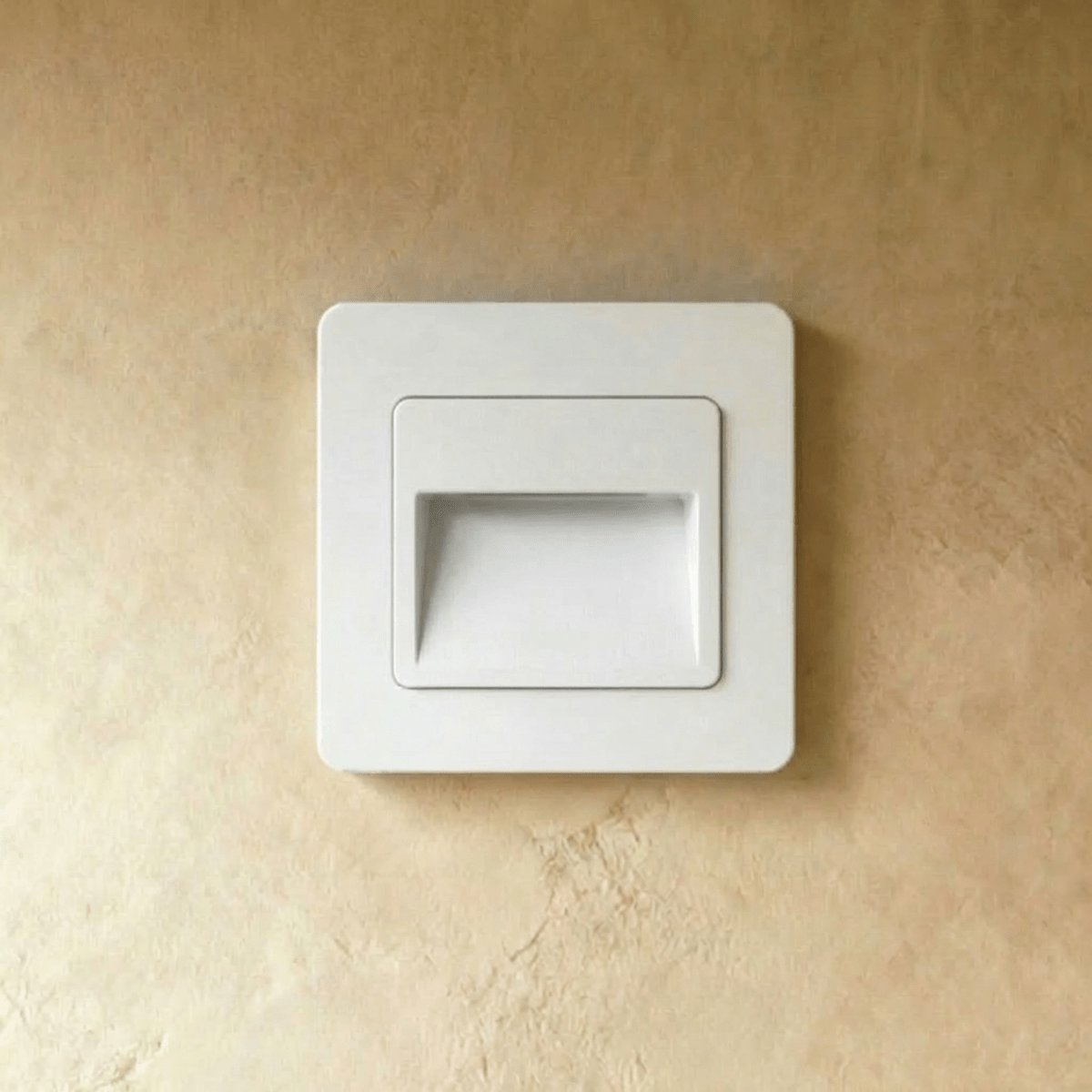 Minimalistyczne Aluminiowe Oświetlenie Schodowe LED z Czujnikiem Ruchu Front