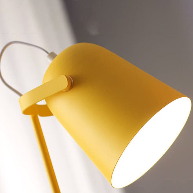 Nordic Macaron Color Creative Iron Bucket Design 1-Light Table Lamp Detail