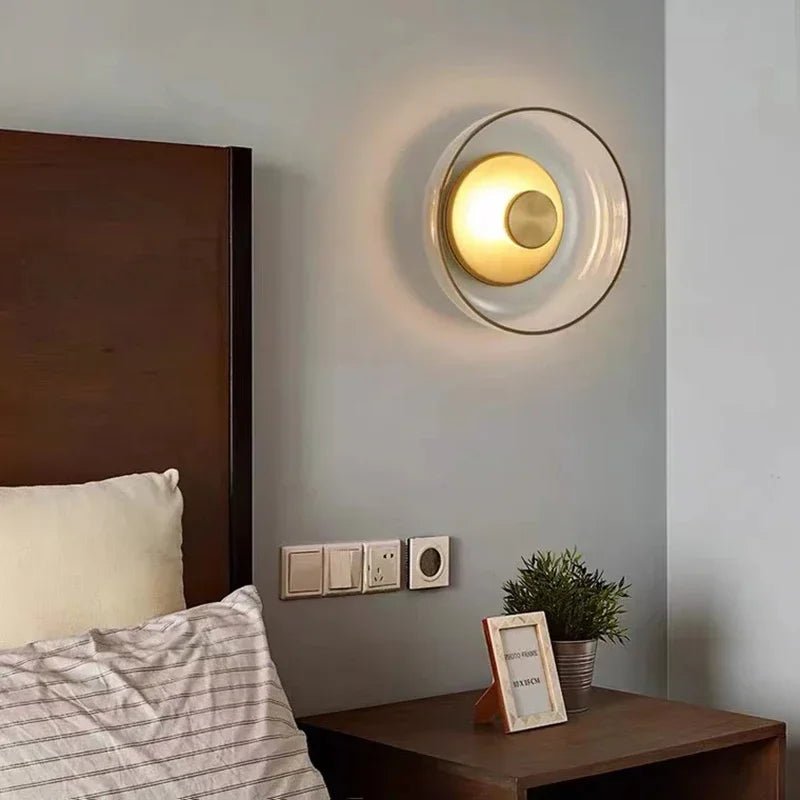 Nowoczesna kinkietowa lampa ścienna z okrągłym kloszem Side