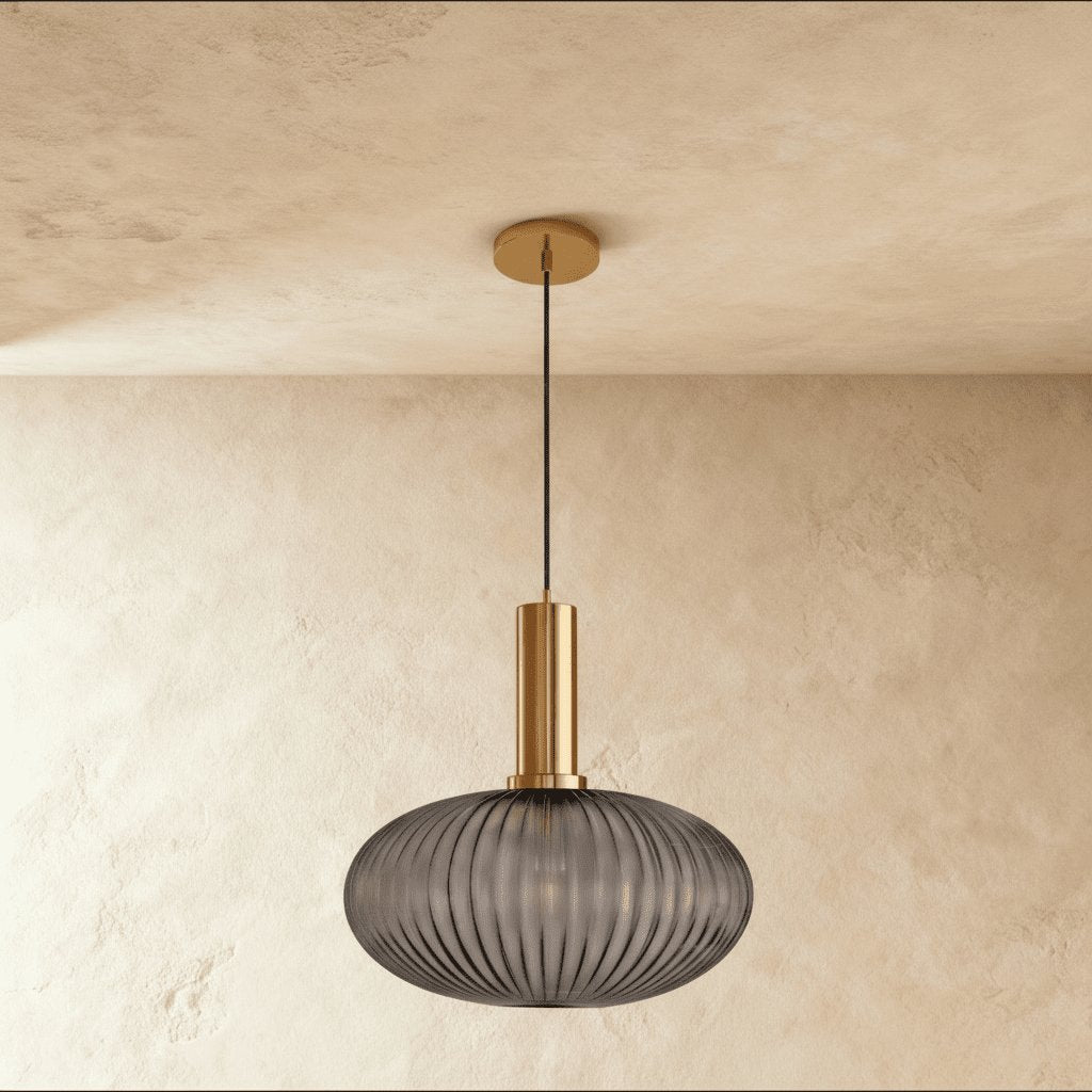 Retro Mosiężna Lampa Wisząca z Ryflowanym Kloszem Alternate